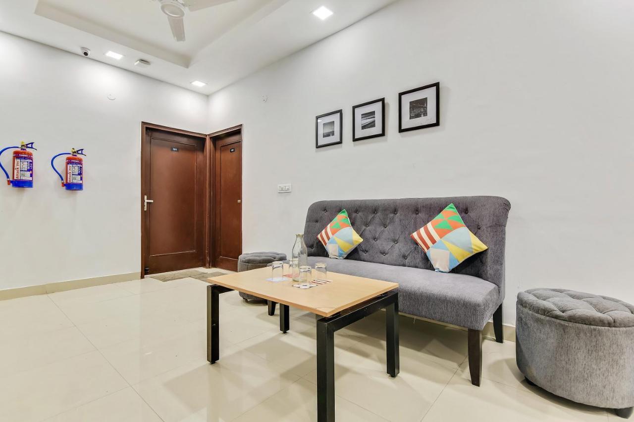 Oyo Home 64106 Comfortable Stay Nové Dillí Exteriér fotografie